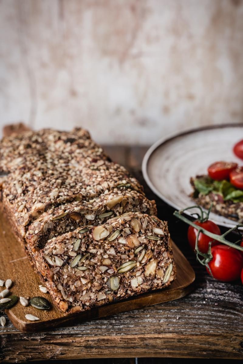 Foodin Pähkinä- ja siemenleipä